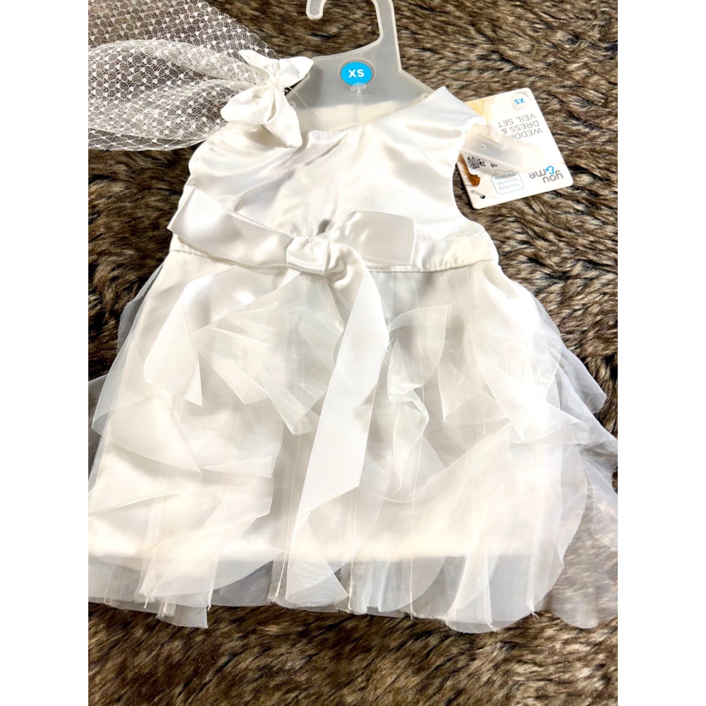 XS Wedding Dress & Veil Set (Orig. $15)